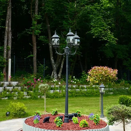 Forest Gate Villa *